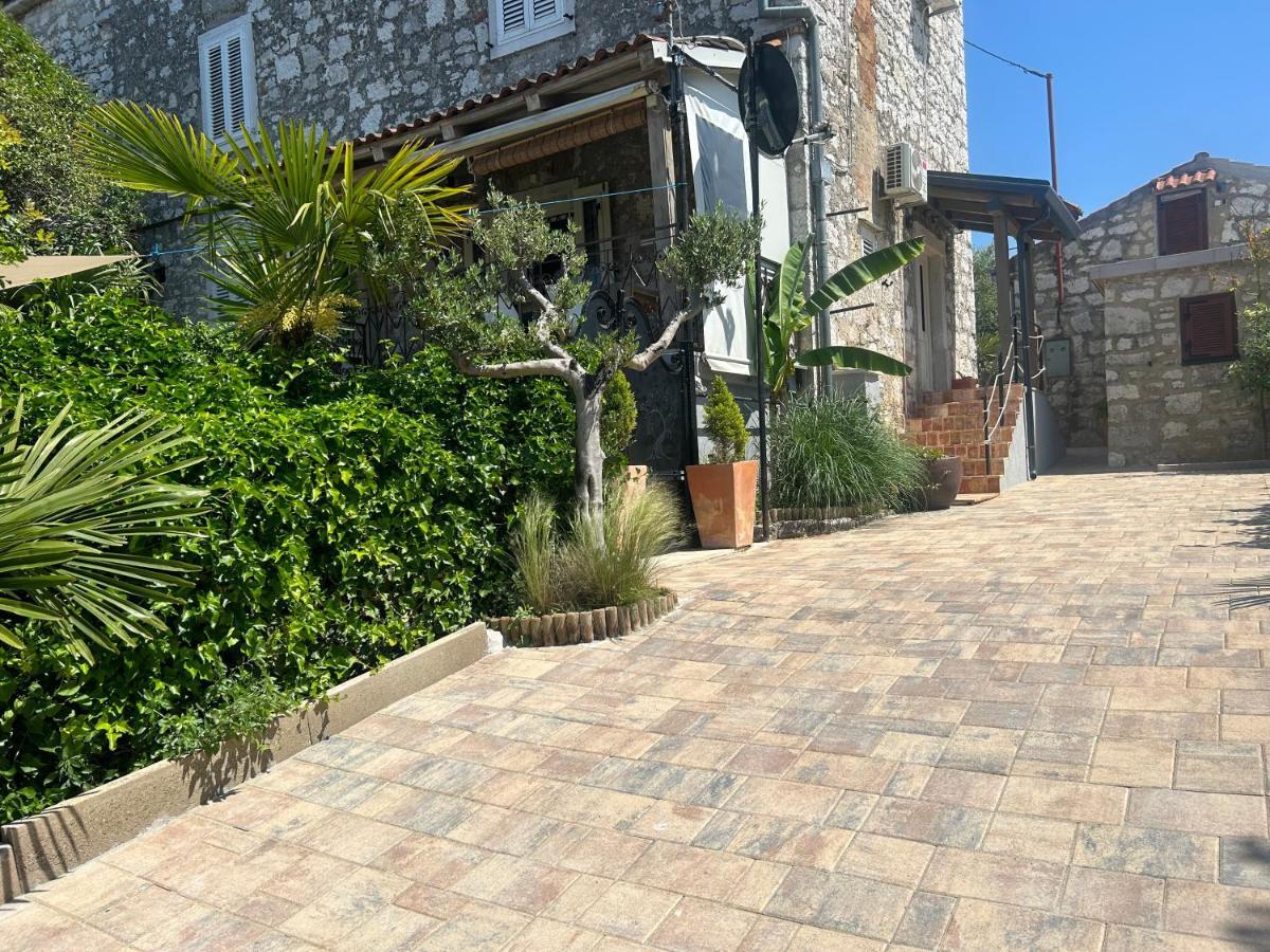 Apartamento Stone House Chiara Seaview Funtana Exterior foto